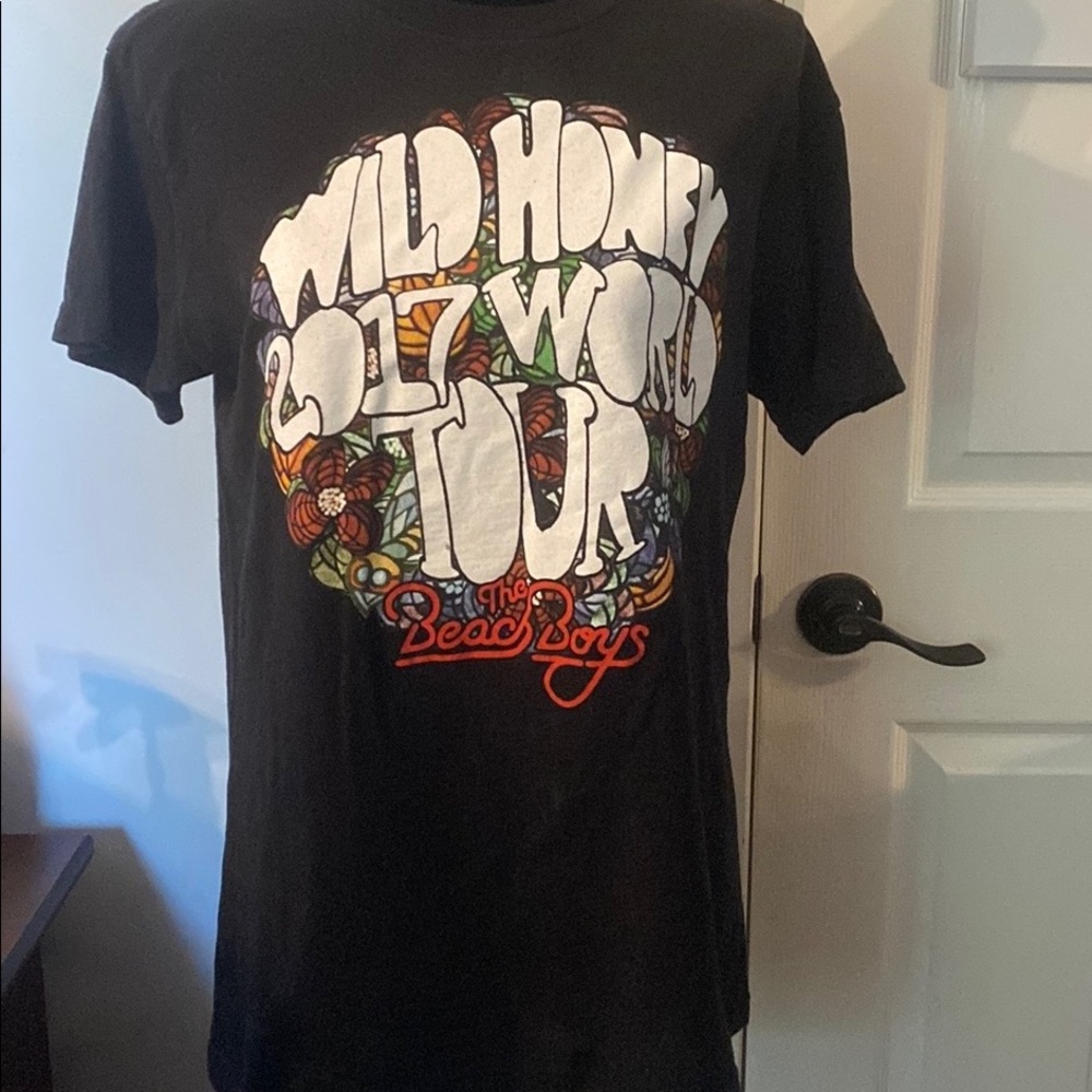 Wild Honey 2017 World Tour Concert T-shirt